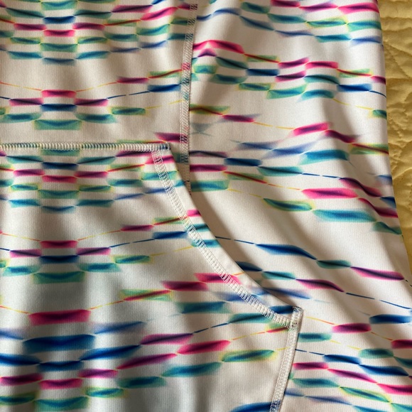 FILA  pullover top - Picture 3 of 5